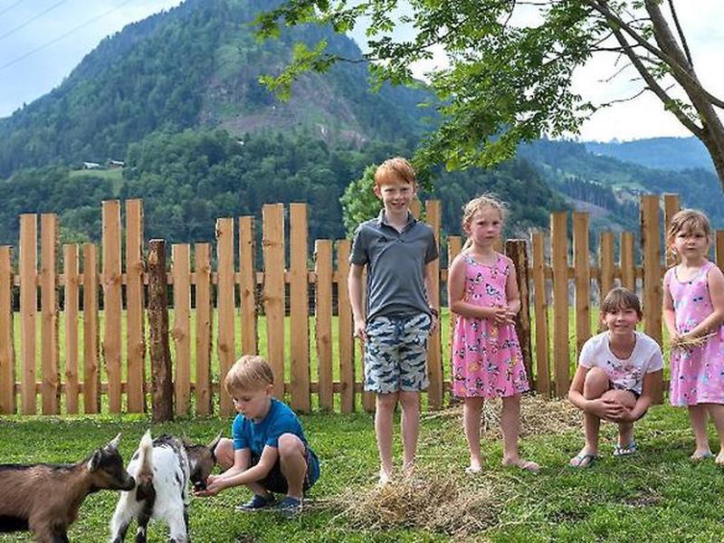 773493097866A83FC5D90F27A69BB390