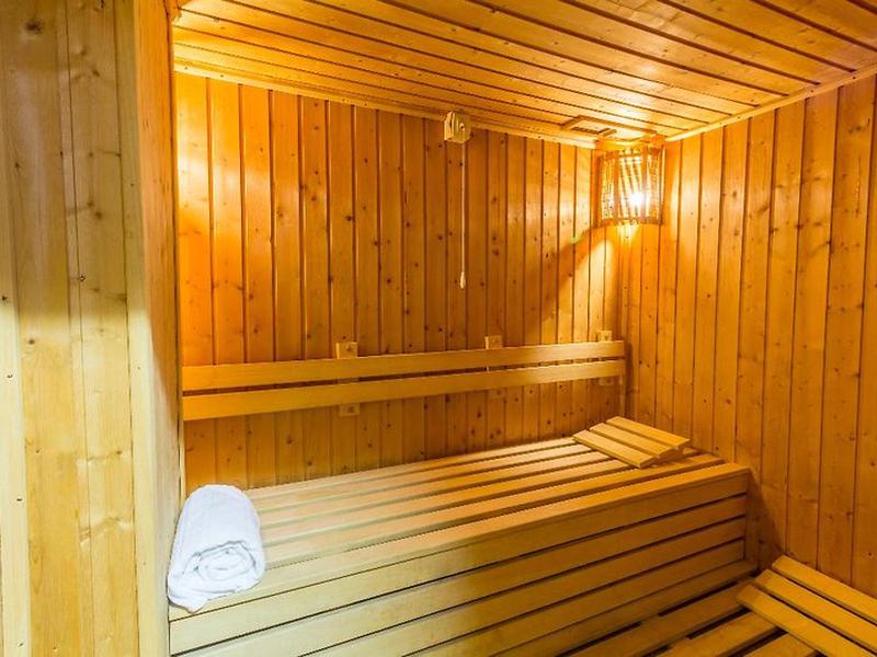 538ADCE3E385A55683B2D8E4138331CF