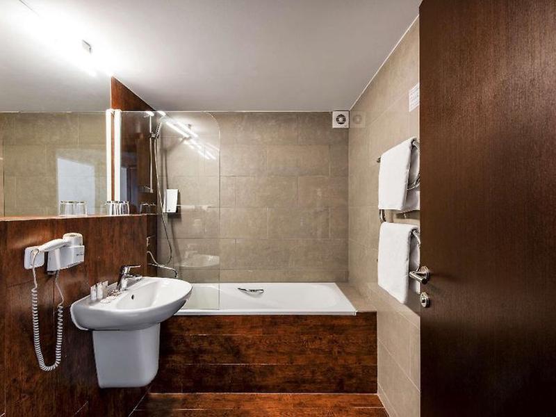 6A73644F5DA49393196A9BAEE4968447