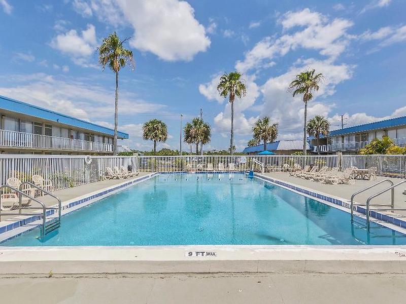 E22228E30E2EBC731858F60B097E7CB0