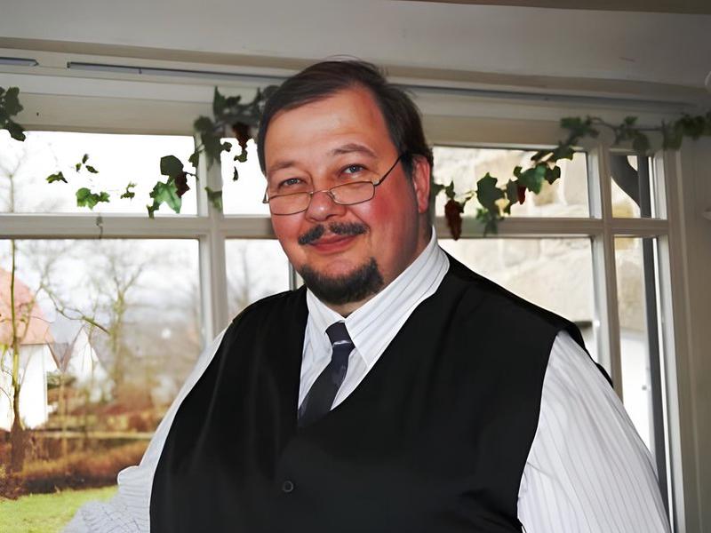 52838A9FB1F75349CD5680CA1DF18076