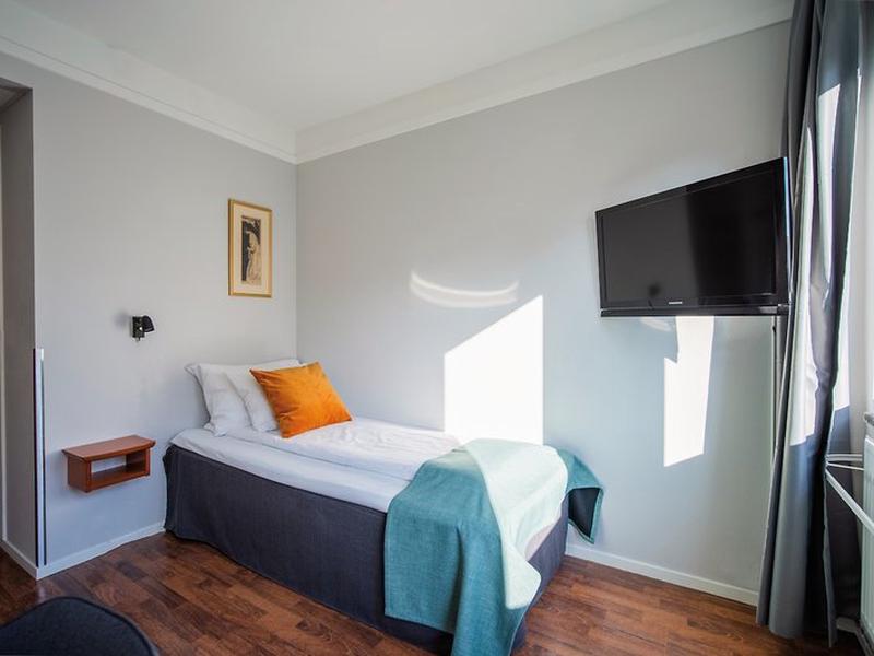 3856D5F16451B63F13F3D9172B7AC237