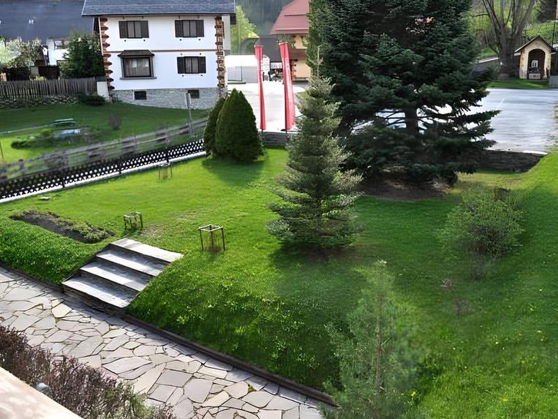 6D6843F48AF00F80859BC9E9794301EE