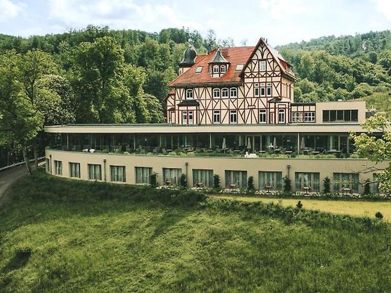 10E714B1D25BF945E4BA01277355061E