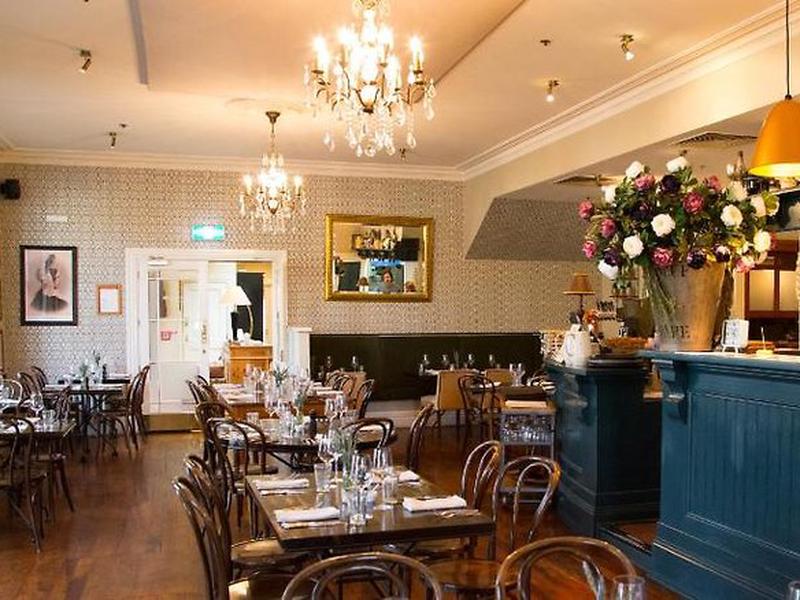 E13EABD98FE355ED37AA6BD845553B6B