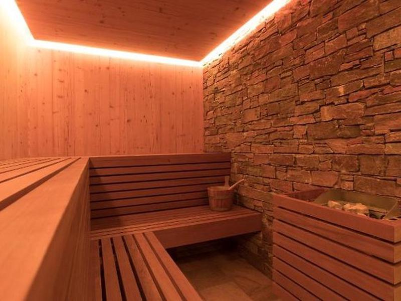 3FAA5105F156B7FE34146218C77C63DE