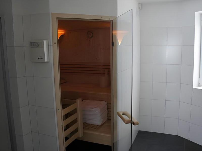 775F34C1E81A1158BDA61024C1054929