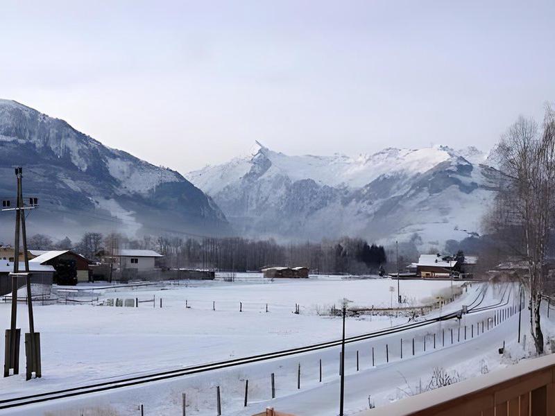 3F03DBF042D3D93C0AAD56ACCBAE020C