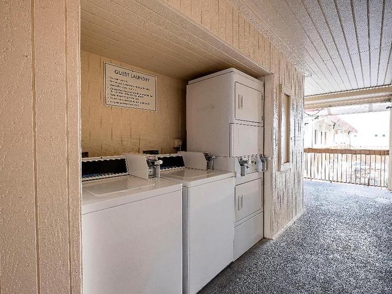 E23DEF095BC9EFC33B3981892077179C