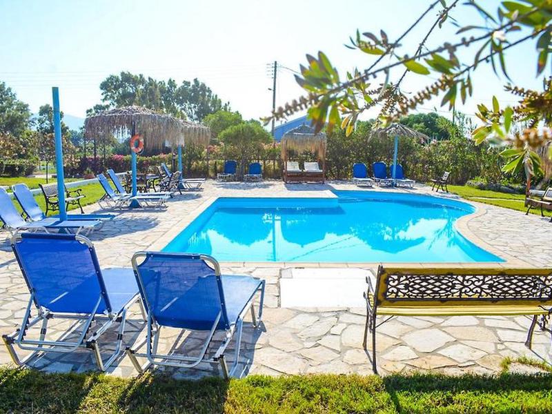 39F7C03BBDC8FE494980A77DCF2015B8