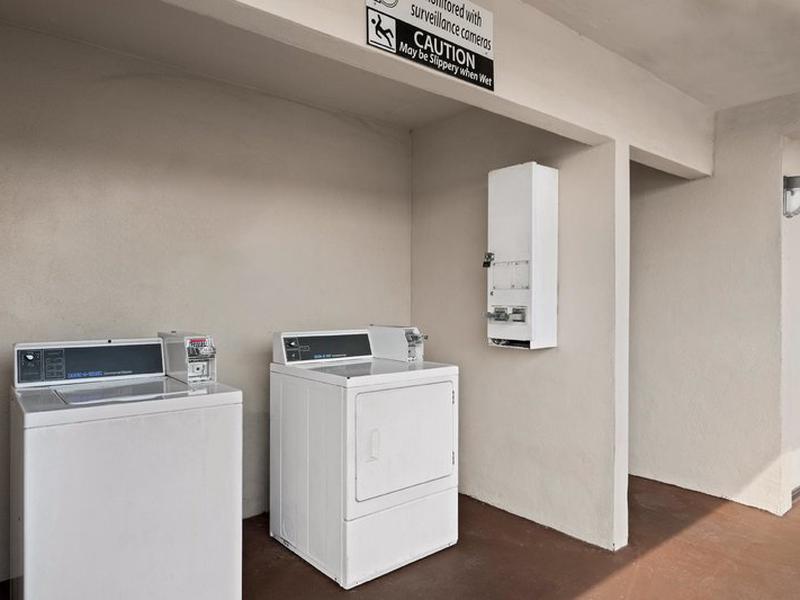 C9FCFDF64F22A9BD1F1298FE858A5861