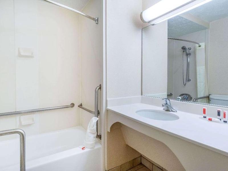 24563059B257FF5D864E25F54C07E54F