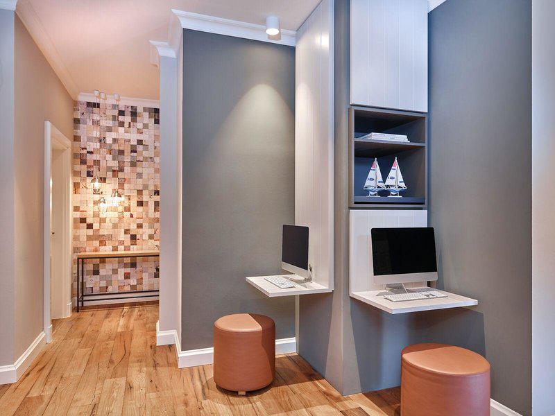 2EDD15027F9AB0C4603A824810666EA3