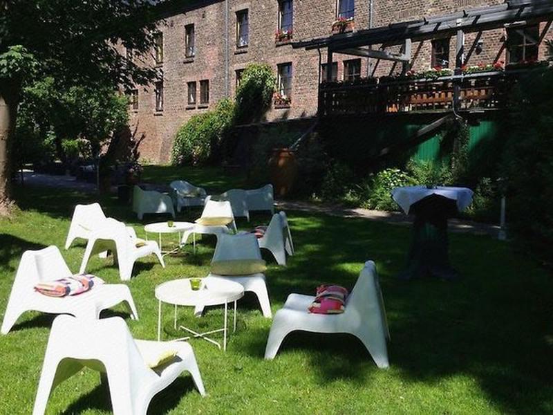 64816EE8B9F7D788A7D4A9C23BA2C0B9