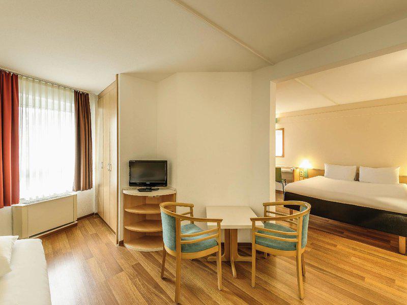 8BA0A6079F9302DB20E21466B243E7FF