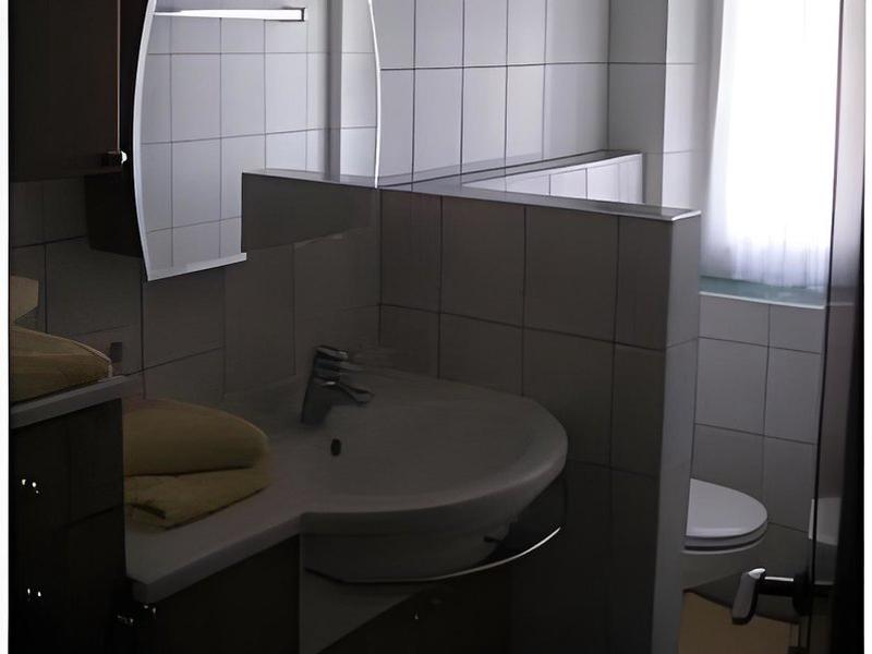 AF80C5A3584D5EAA970C10F3379DA756