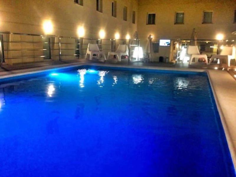 3C2ABF5200C343A6BCE1A52820C20E5F