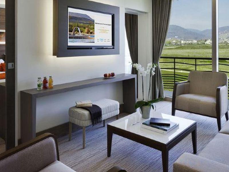 19F898692095DCB7656530895D56A058