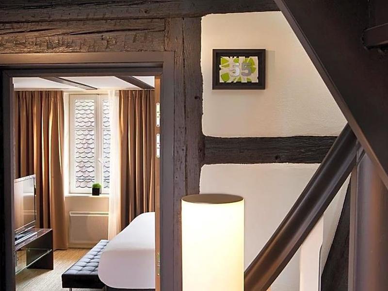 36B7C35C1F7B4E1E981281ACE35E101A