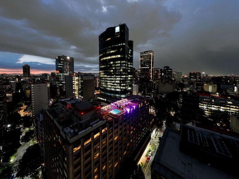 79E514BD24E29E5D91F2D3737F311F57