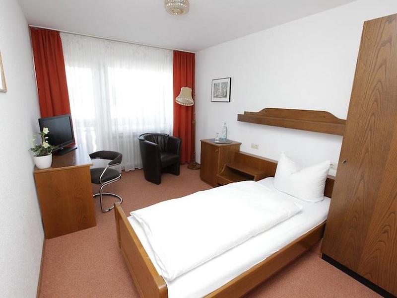 530D825C7C3417544F0DA4B8C3B0CD99