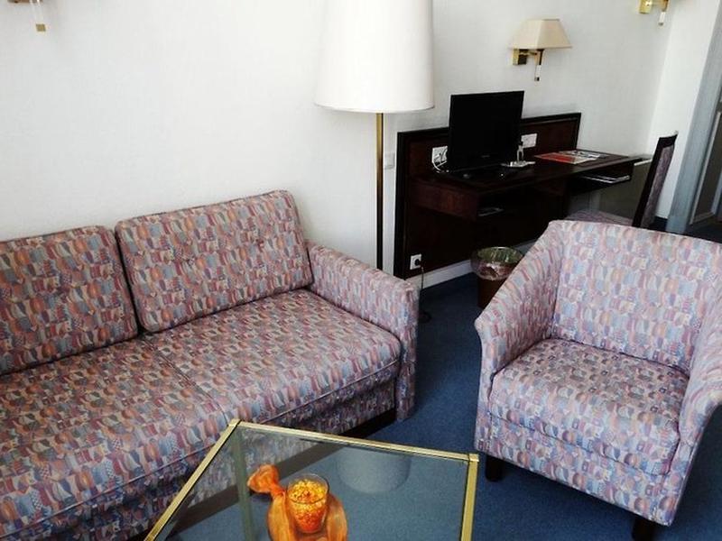 952A4A37DF9CBF7D6770784255152E89