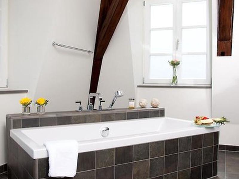 9ED246ECFAEC1304D751B91DCA30648C