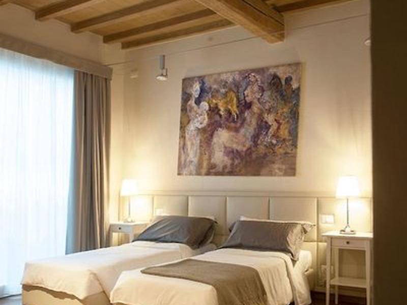 946E9EBC489FA5BD94846FFE176E148D