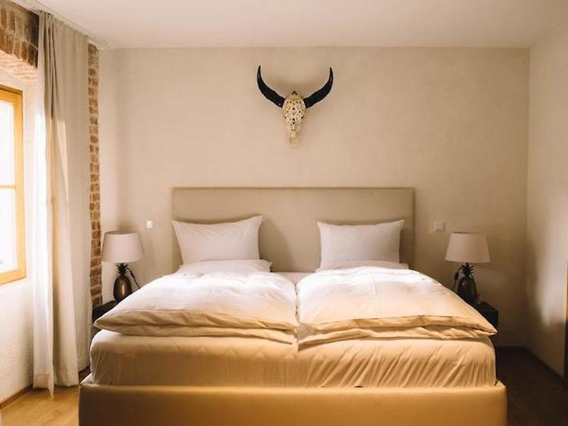 E16C7E172A21679BA511D662CFFDE9A3