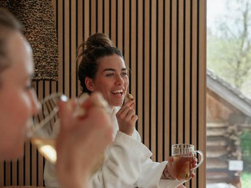 591612499B6E56375FA394C966A360CF