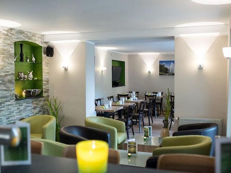 5C3A3359C2D7A888D5BD42D464CC5F1D