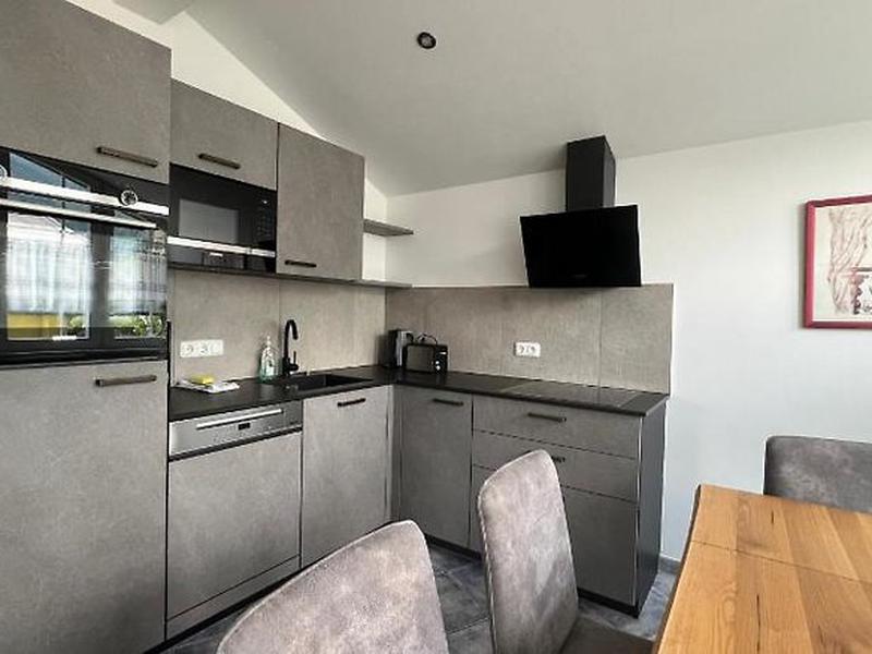 134A2BCC16AA95C385B3127DC6D92B6E