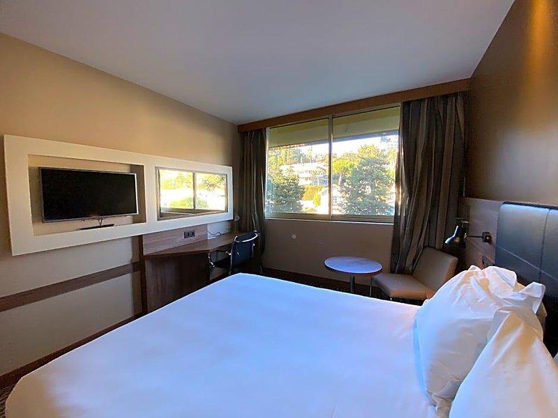 3E27AEE385D80BCC14504D0F1CE411D0