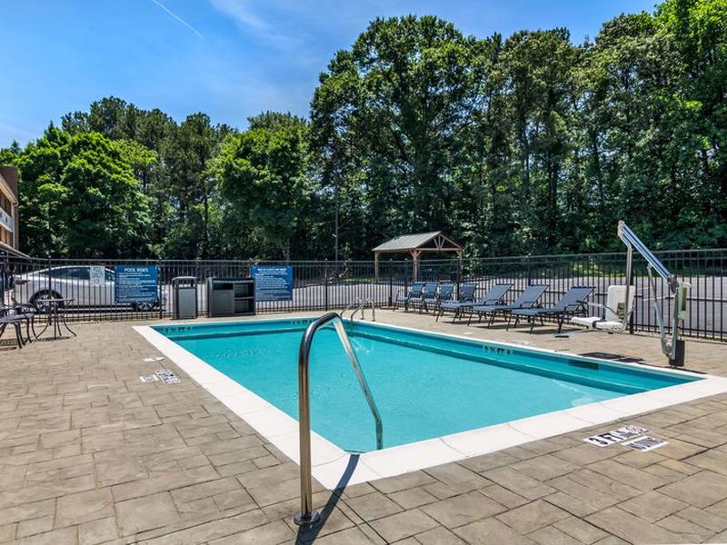 54A0B19D5C4DD83C7D94E6E9CA4F4FBB