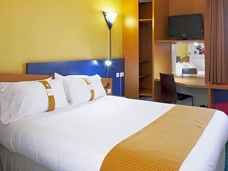 F7CB70907A916C15C4749FB9C9F1865C