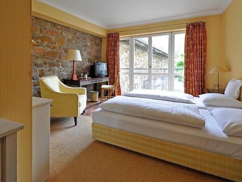 70136D66DD56FAB81D5E0E6BB436B6CC