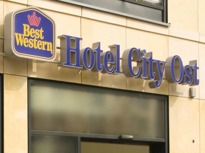 F0D99ADF5E3369C0ACEF67DC9B1A6E97