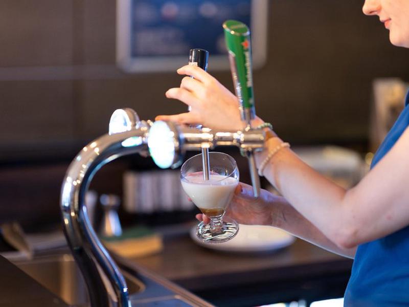 679B757EF53E8BE69E57BFE43517CF44