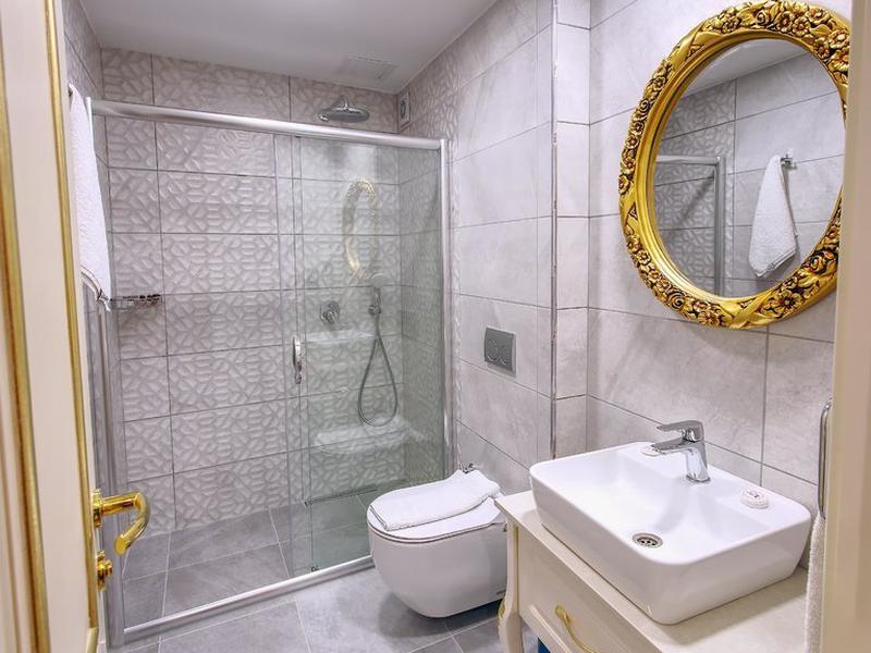 9B37C6252D7073AE85C6606BADF73B1B