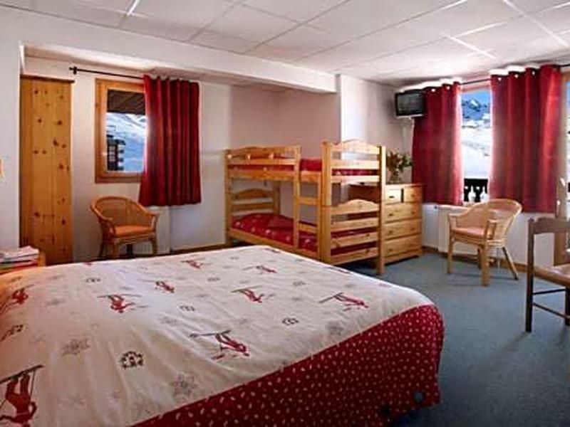 16CDFDE72DEB92753BF27E18AD7983A1