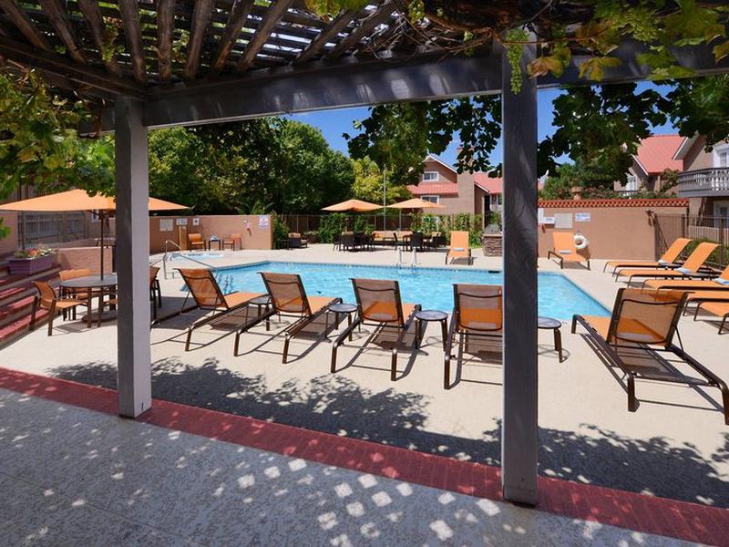 5F3A77ED40B9DD672F7129975443B9D4