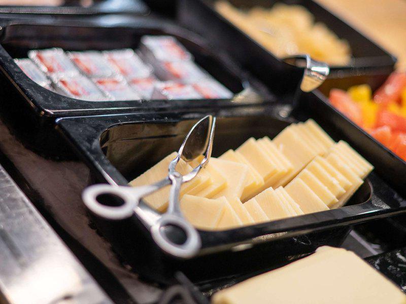 695BB5886C03AE0E25377E80750CD78D