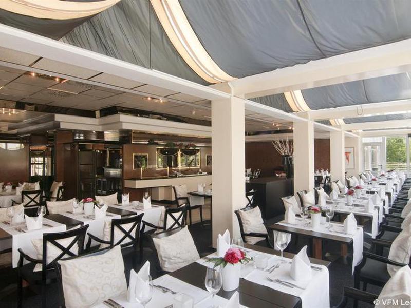 FB102389727CD44133AF4576B7C30704
