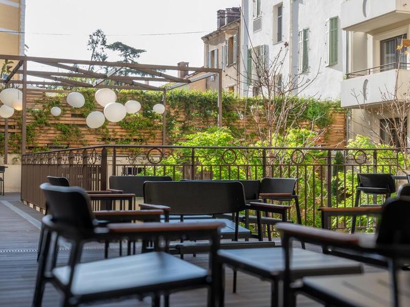 F46D482FEC7B4E9ADE1DA8FF3585EA71