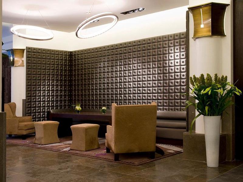 9CD9447671352F32177D0C013BFA1CFF