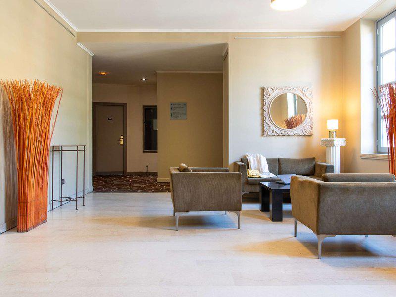 B8BF39CC1F604693FA0D4DE138A4D25C