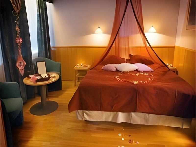 CAE71CC03158A95A0C5932783E8C53D2