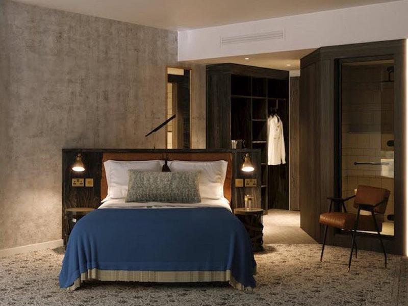 D768F7E662D6C9D11917AAA597916131