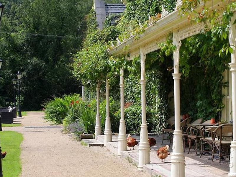 24A5F6632DFA52FCB02F1A06437F2D8D