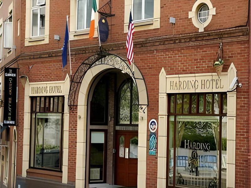 FD8BDD003A5F25B9A7EBFEE0F80136A8